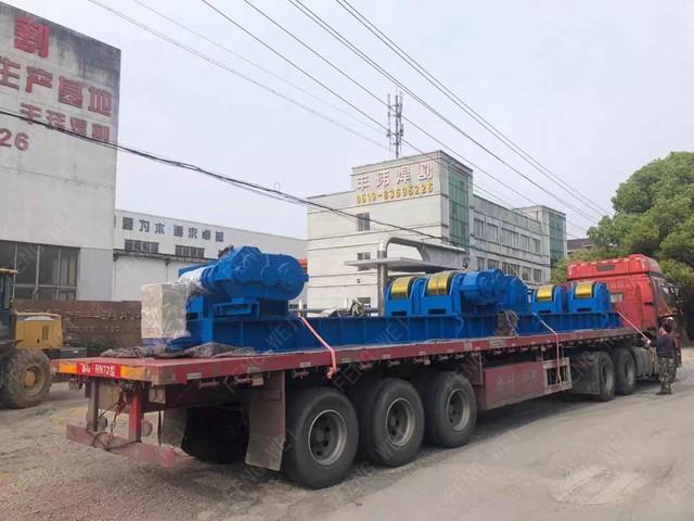 可调式焊接滚轮架
